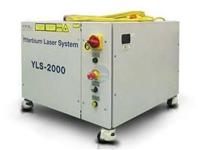 Machine de découpe laser combinée CO2 et fibre