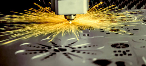 Use and maintenance of laser cutting machinery