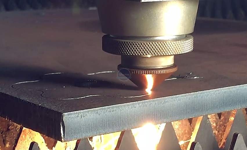 Fiber laser cutting function to cut what metal materials?