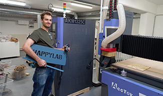 Good praise from Austrian users on the ATC CNC router AKM1325C