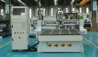 Machine de routeur CNC classique pour le travail du bois AKM1325