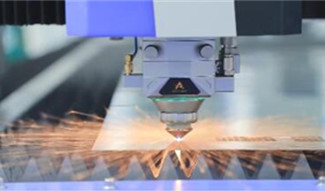 Sur quels matériaux la machine de découpe laser peut-elle fonctionner ?