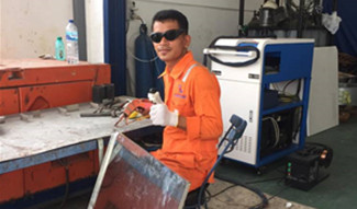 La machine de soudage laser à fibre fonctionne bien en Indonésie