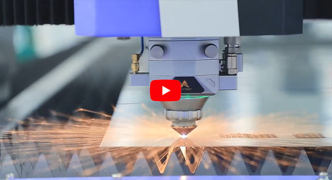 Machine de découpe laser à fibre pour la découpe de précision du métal