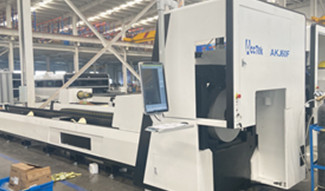 Machine de découpe laser à fibre de tube utilisée dans la industrie des garde-corps