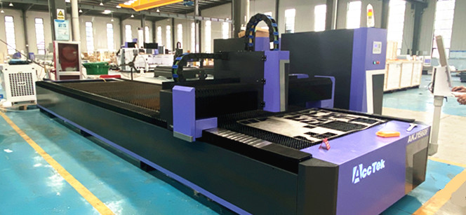 3000W IPG fiber laser cutting machine work demonstration