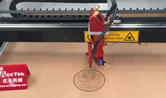 What projects can a CO2 laser cutting machine create?