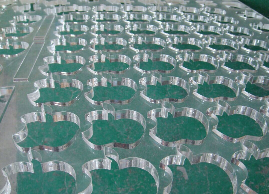 Laser cutter Applications and techniques of laser glass cutting