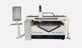 Automatic focusing method of fiber laser cutting machine