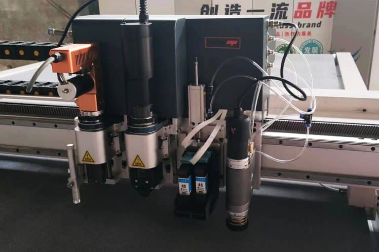 What Safety Measures Should Be Taken When Operating Oscillating Knife Cutting Machines