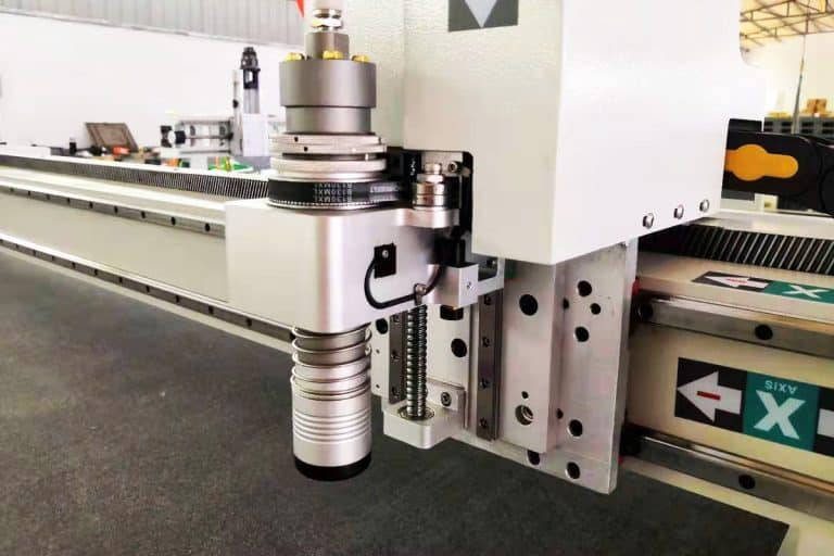 What Are The Risks of Using Oscillating Knife Cutting Machines